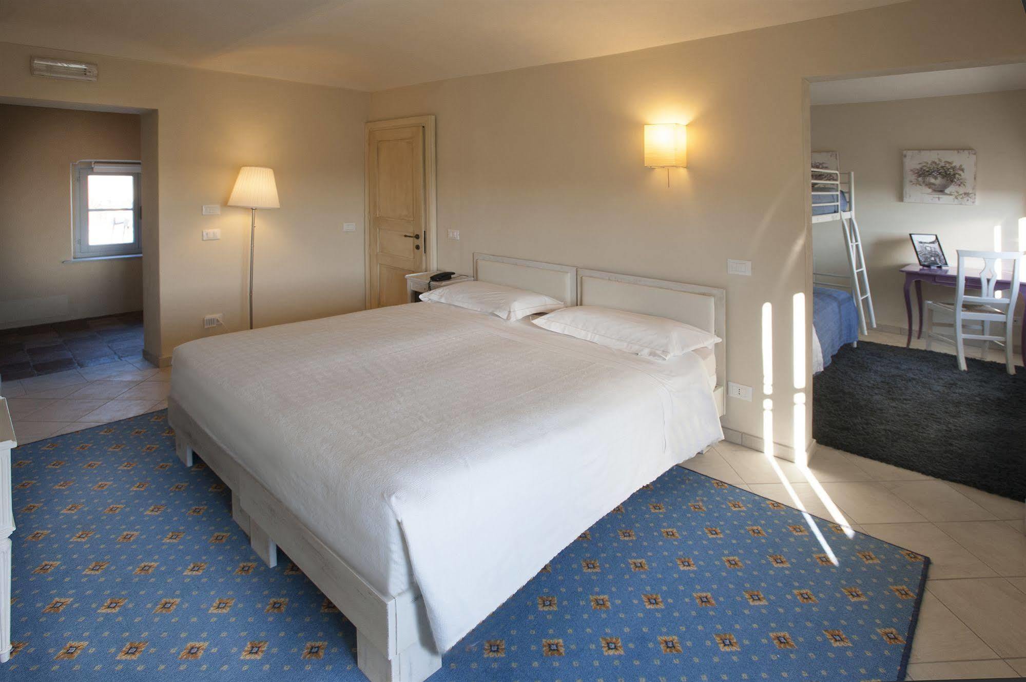 Hotel Il Campanile Кераско Экстерьер фото