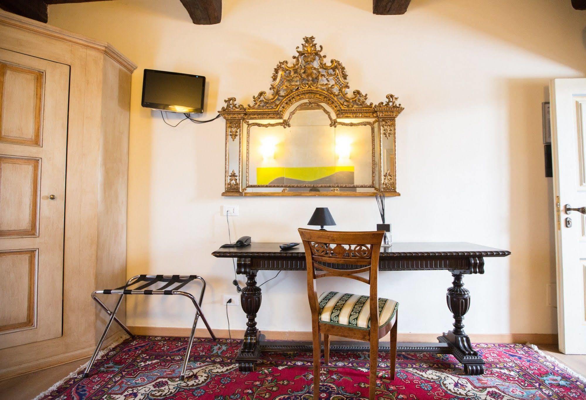 Hotel Il Campanile Кераско Экстерьер фото